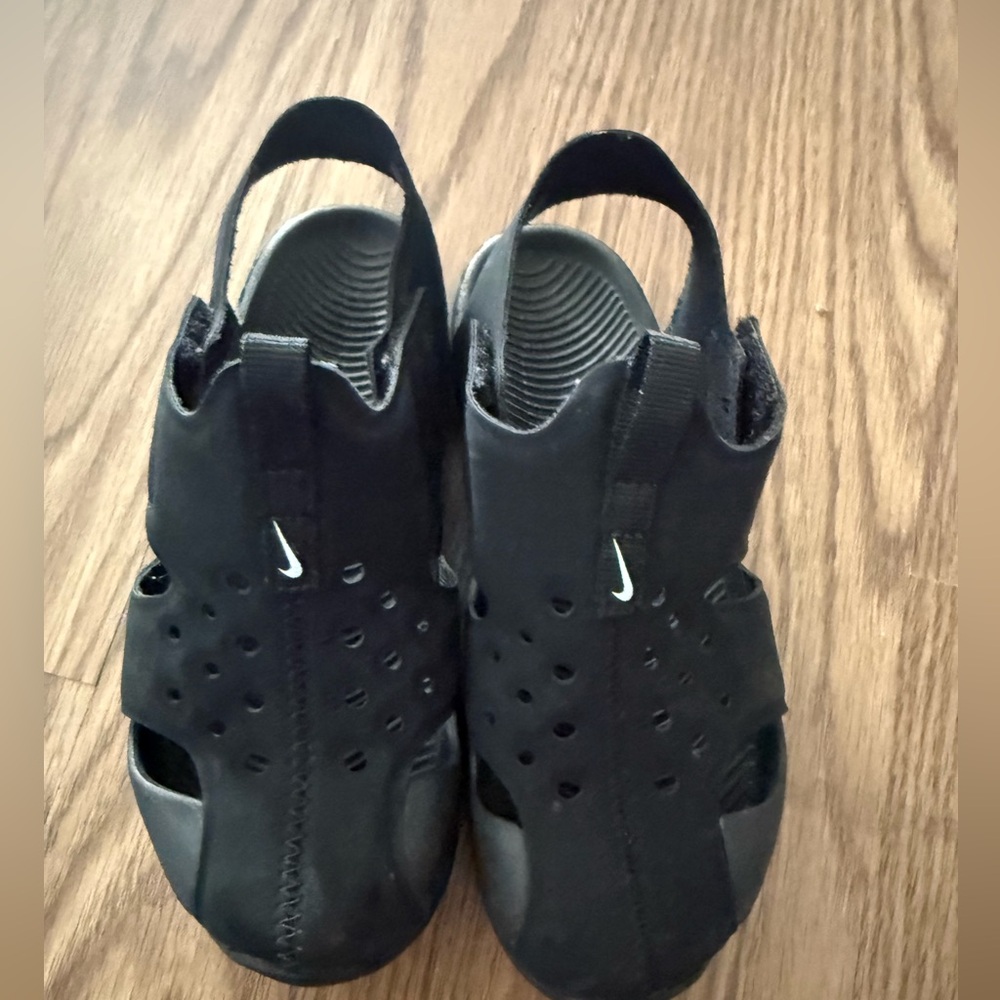 Nike kids 12c Black Sandals